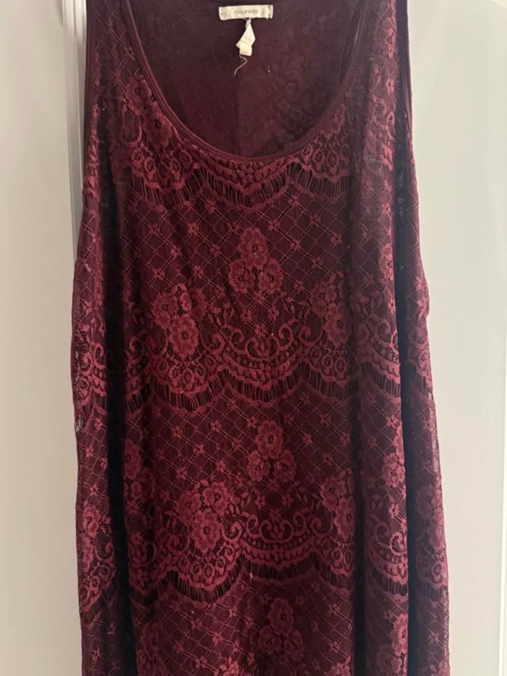 Women's Burgundy Lace Tank Top size large